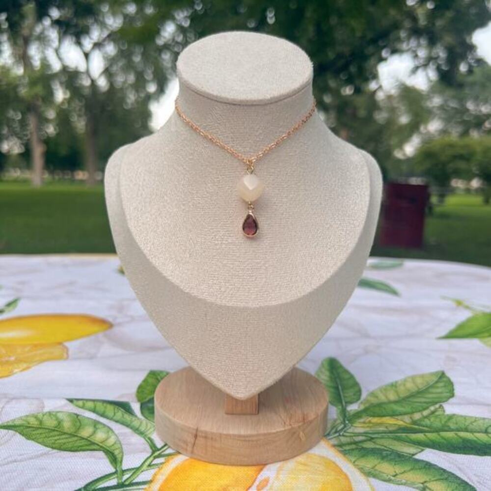 Garnet Wine Red Crystal Glass Cream Moonstone Agate Style Casual Fun Necklace